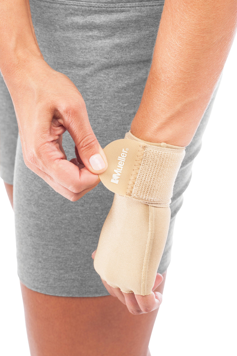 Mueller Compression Gloves, Unisex, Single - Beige