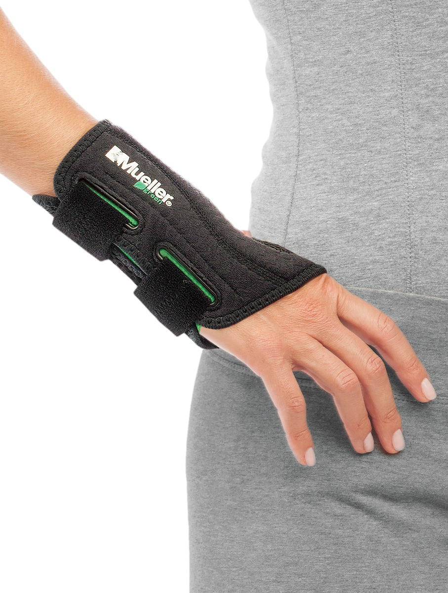 Mueller Fitted Wrist Brace ~ Black 3-IN-1