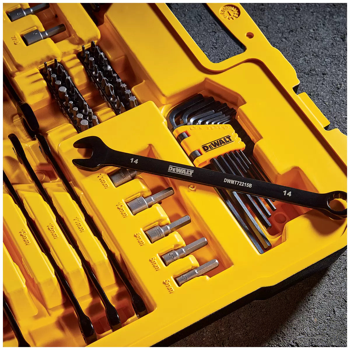DeWALT 184 Piece Black Mechanics Tool Set DWMT45184-1