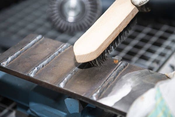 Klingspor BH 600 hand brush standard 3x rows, 125 x 25 x 290 mm, wooden handle 0,35 Steel Pack of 12