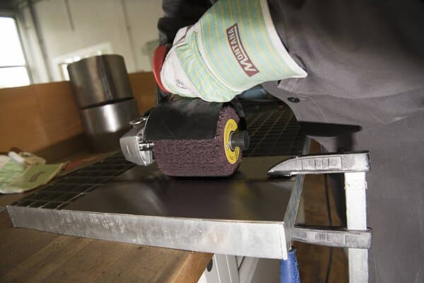 Klingspor NFW 600 S nylon webbed mops, 110 x 100 x 19 mm very fine Aluminium oxide