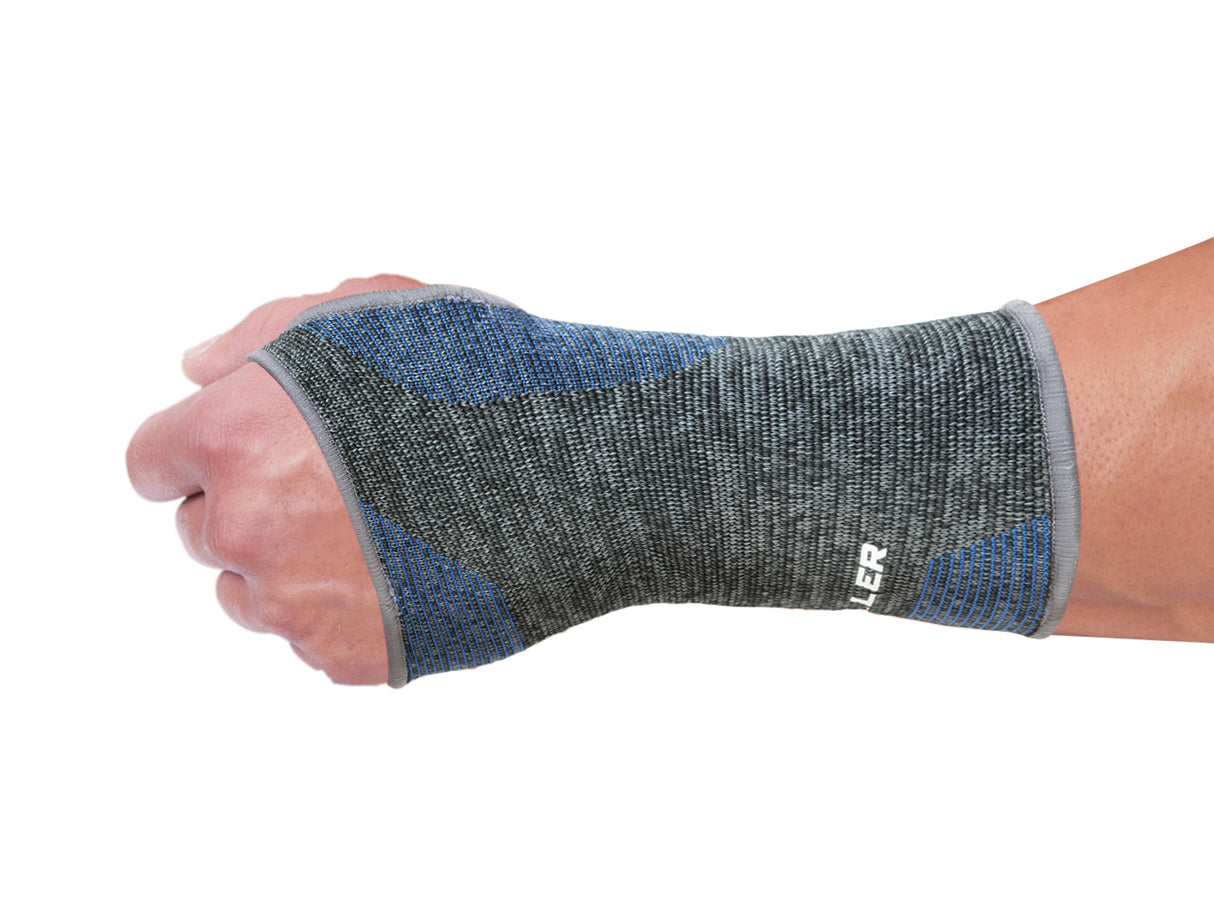 Mueller 4-WAY Stretch FIR WRIST Support 3-IN-1