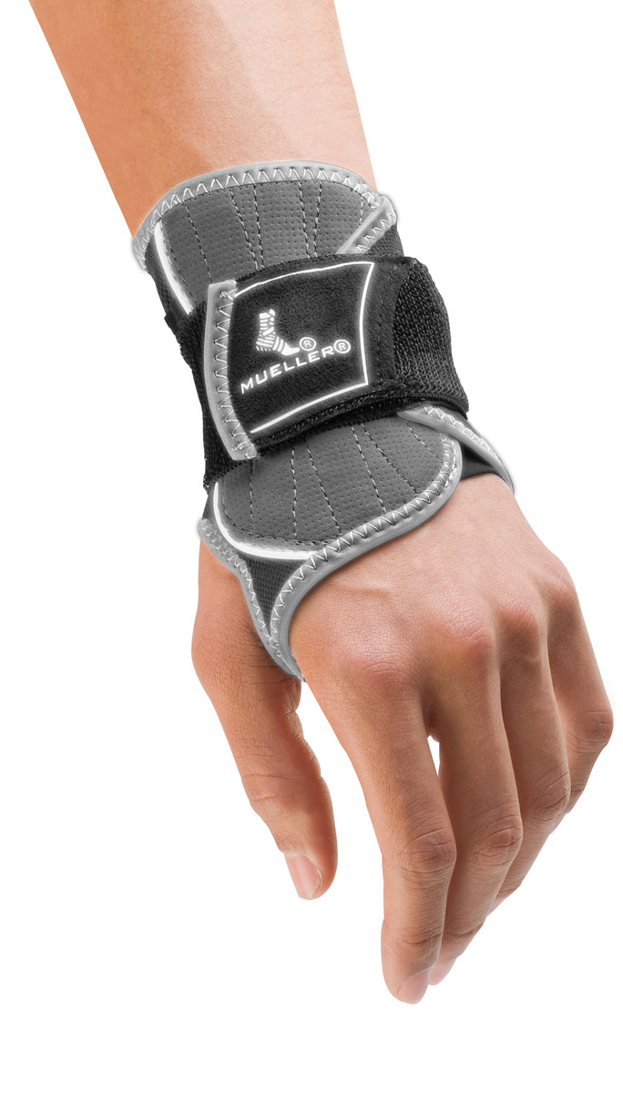 Mueller Hg80 Wrist Brace SM/MD 15-20 cm for Right or Left wrist