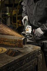 Klingspor CS 561 fibre discs, 180 x 22 mm grain 120 star shaped hole Pack of 25